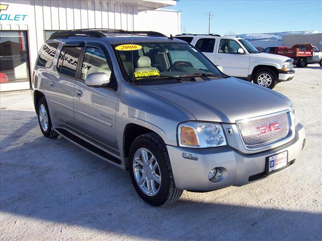 GMC Envoy XL EX Sedan 4D Sport Utility