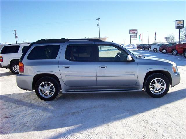 GMC Envoy XL 2006 photo 3