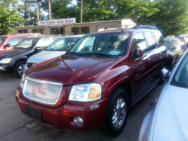 GMC Envoy XL 2006 photo 2