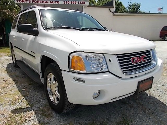 GMC Envoy XL 2006 photo 2