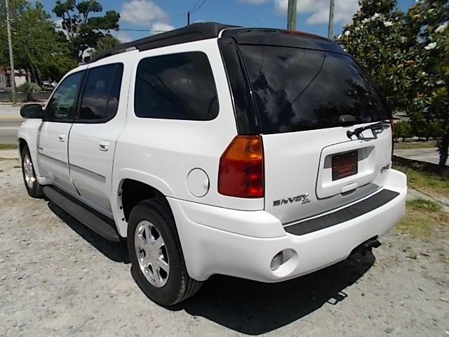 GMC Envoy XL 2006 photo 32