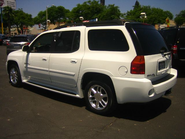 GMC Envoy XL 2006 photo 6