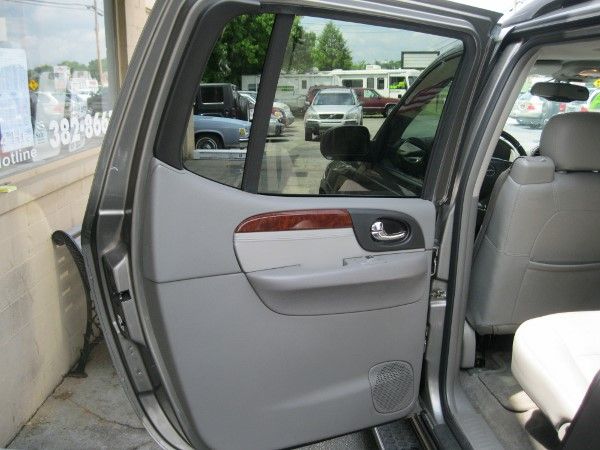 GMC Envoy XL 2006 photo 8