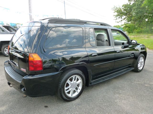 GMC Envoy XL 2006 photo 4