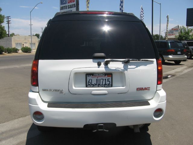 GMC Envoy XL 2006 photo 2