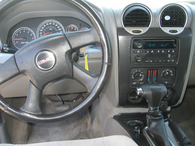 GMC Envoy XL 2006 photo 5