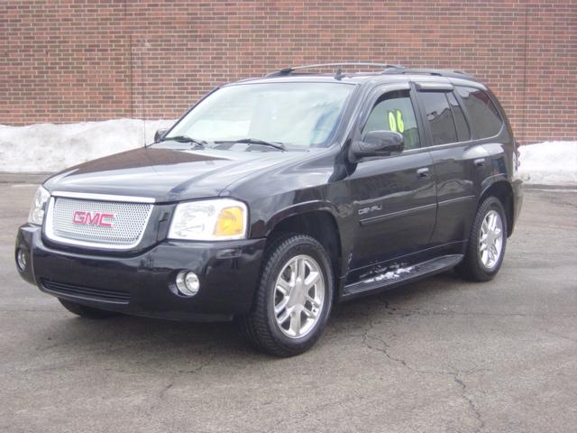 GMC Envoy XL EX Sedan 4D Sport Utility