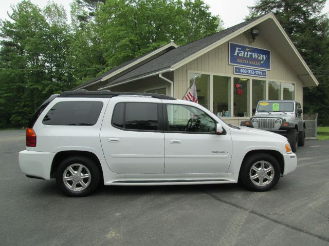 GMC Envoy XL 2006 photo 2