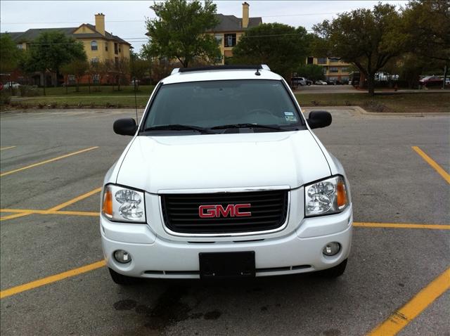 GMC Envoy XUV 2004 photo 5