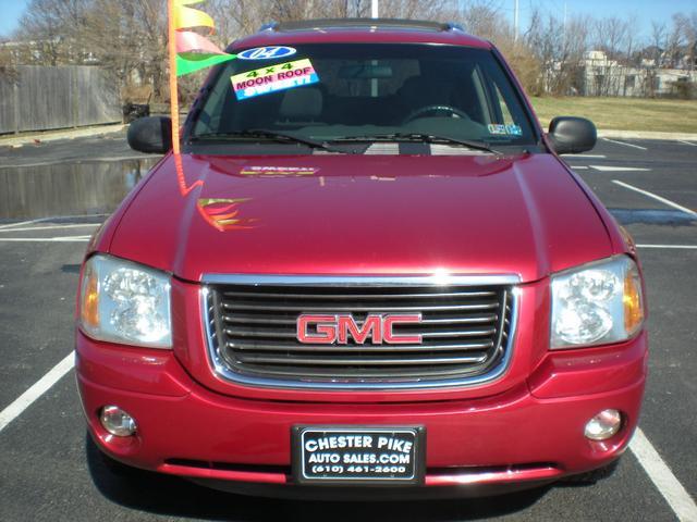 GMC Envoy XUV 2004 photo 3