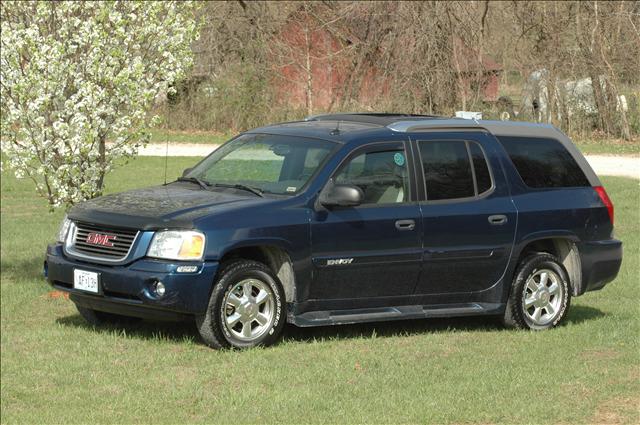 GMC Envoy XUV 2004 photo 5