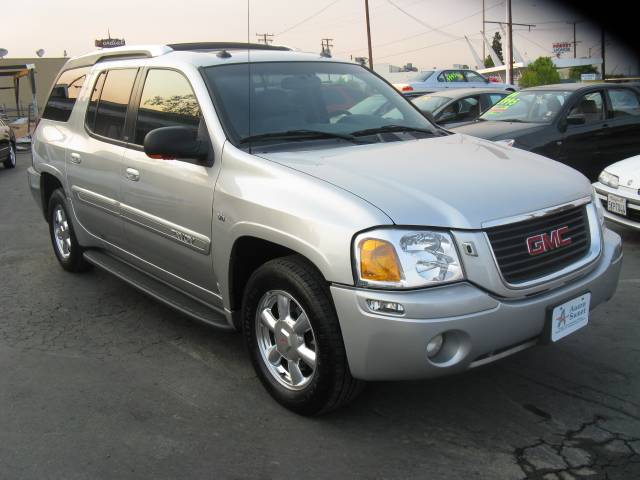 GMC Envoy XUV LTD LME SUV