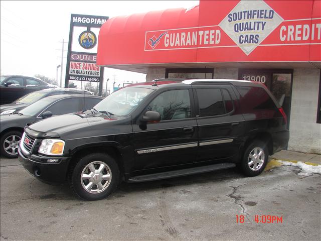 GMC Envoy XUV 2004 photo 3