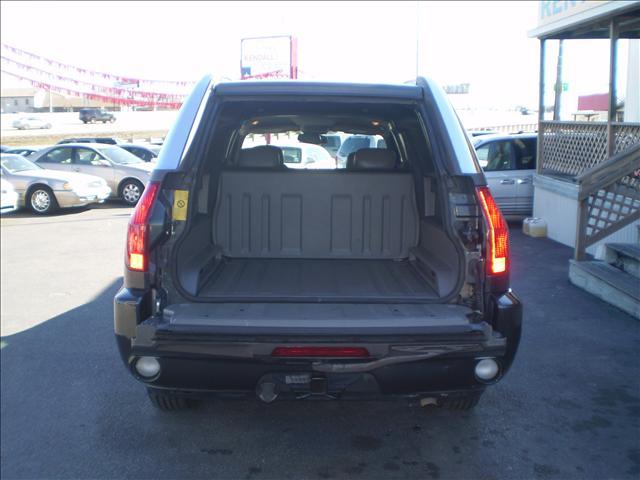 GMC Envoy XUV 2004 photo 2