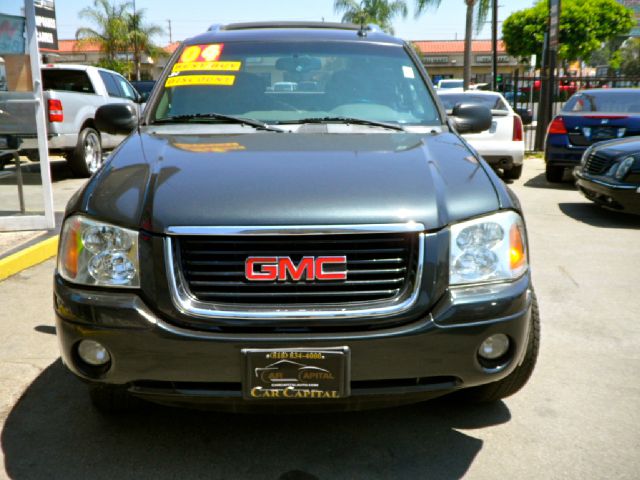 GMC Envoy XUV 2004 photo 4