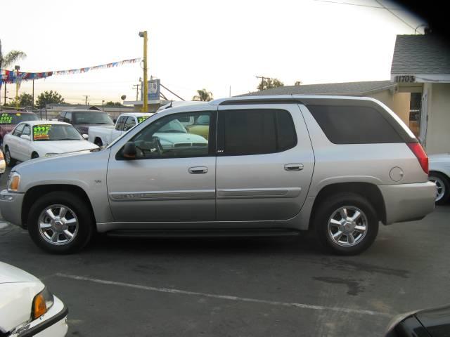 GMC Envoy XUV 2004 photo 5