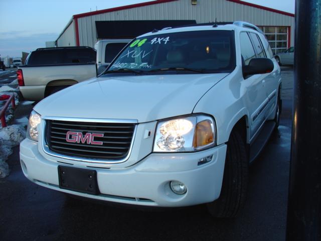 GMC Envoy XUV SLT Sport Utility