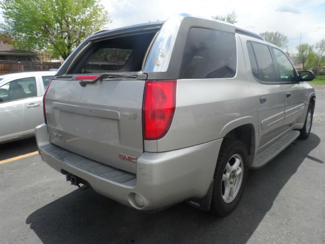 GMC Envoy XUV 2004 photo 8