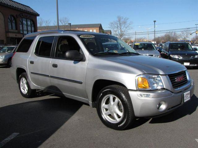 GMC Envoy XUV 2005 photo 1