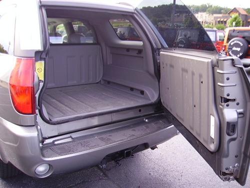 GMC Envoy XUV 2005 photo 2