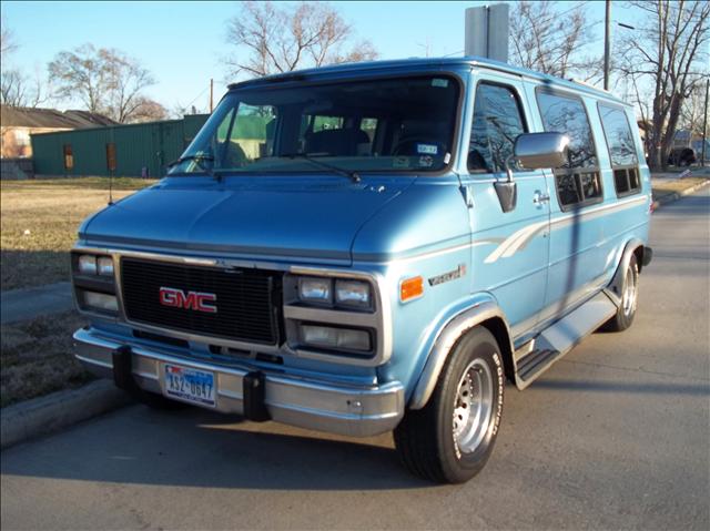 GMC G2500 Vandura Unknown Passenger Van