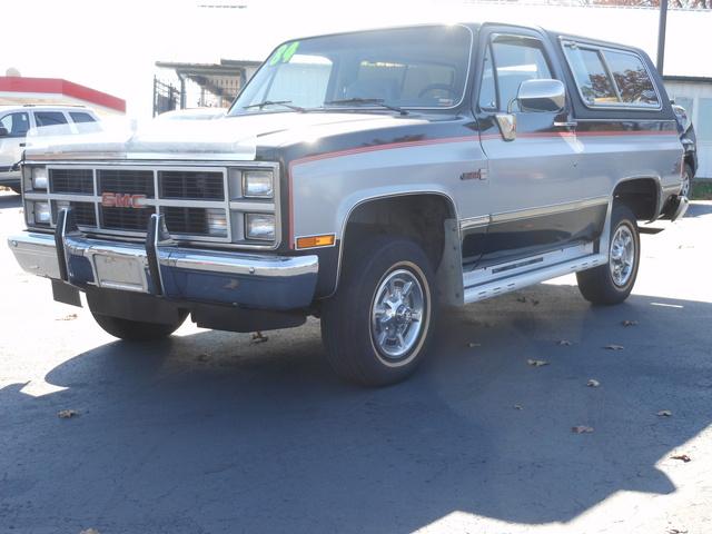 GMC Jimmy 1984 photo 1