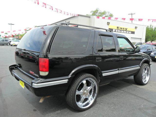 GMC Jimmy 1996 photo 11