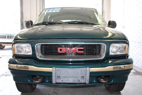 GMC Jimmy 1996 photo 2