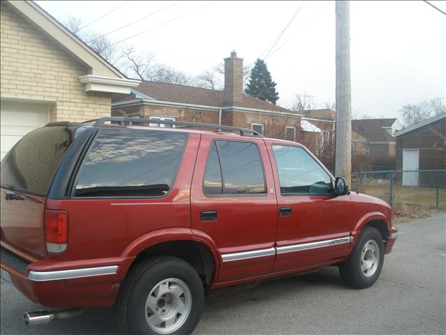 GMC Jimmy 1996 photo 2