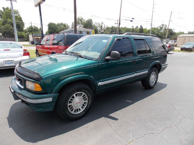 GMC Jimmy 1997 photo 2