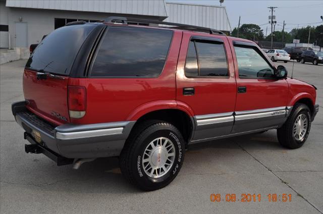 GMC Jimmy 1997 photo 2