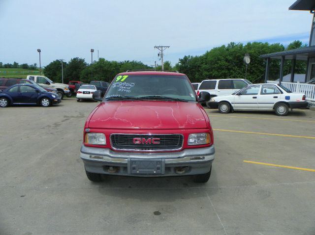 GMC Jimmy 1997 photo 2