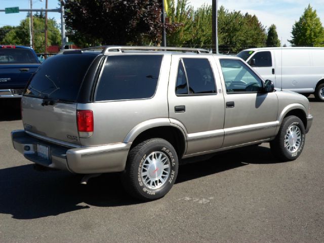 GMC Jimmy 1998 photo 2