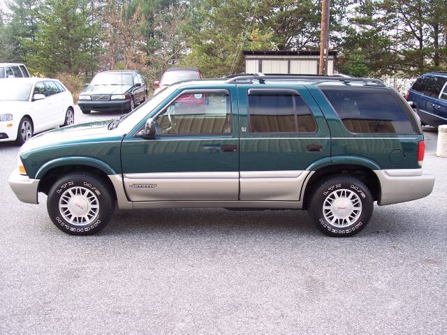 GMC Jimmy 1998 photo 1