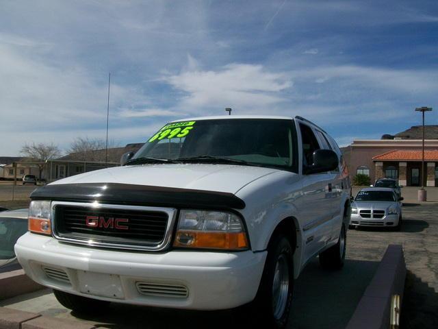 GMC Jimmy 1500 SLT 4X4 Sport Utility