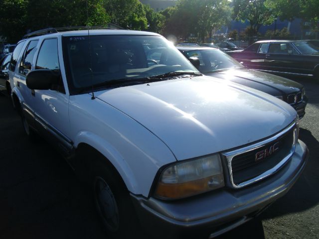 GMC Jimmy 1999 photo 1