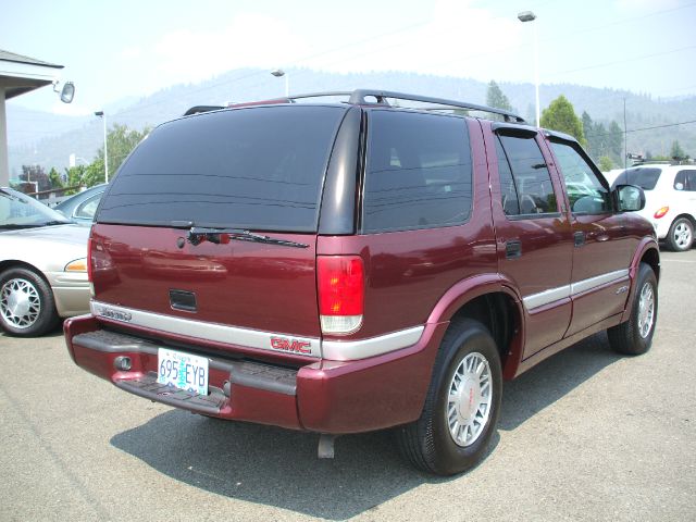 GMC Jimmy 2000 photo 3