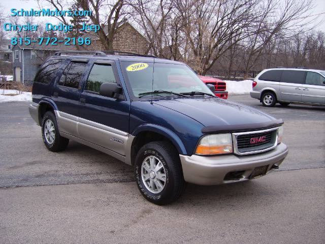 GMC Jimmy 2000 photo 1