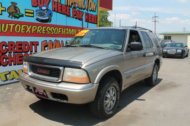 GMC Jimmy 2000 photo 2