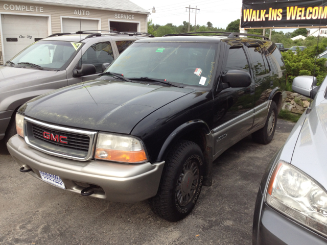 GMC Jimmy 2000 photo 2