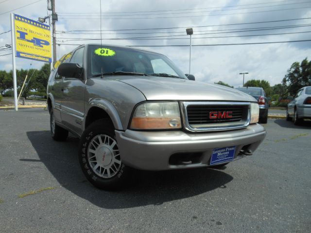 GMC Jimmy 2001 photo 1