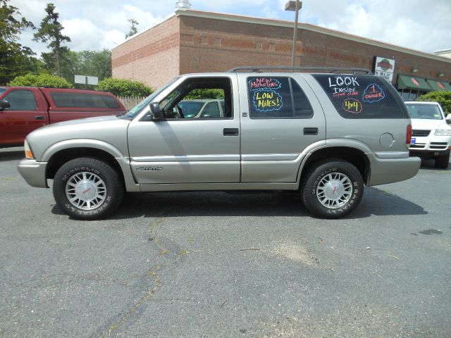 GMC Jimmy 2001 photo 3