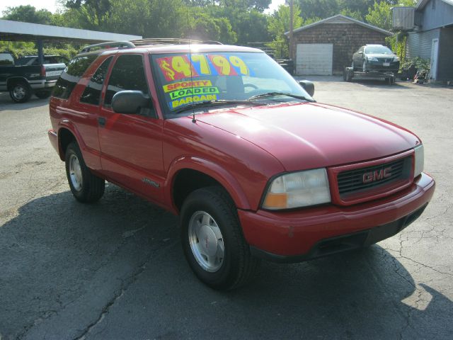 GMC Jimmy 2001 photo 1