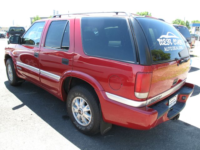 GMC Jimmy 2001 photo 2