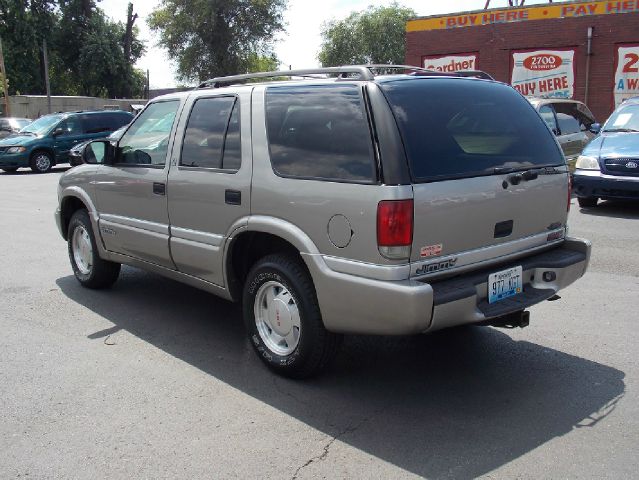 GMC Jimmy 2001 photo 3