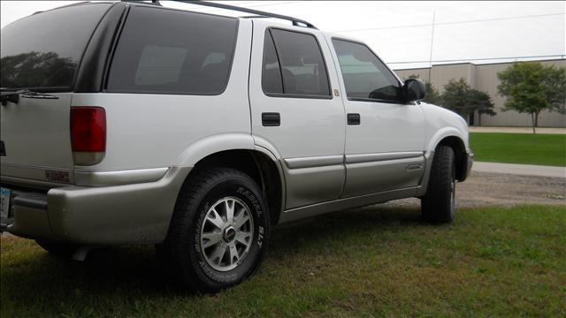 GMC Jimmy 2001 photo 1