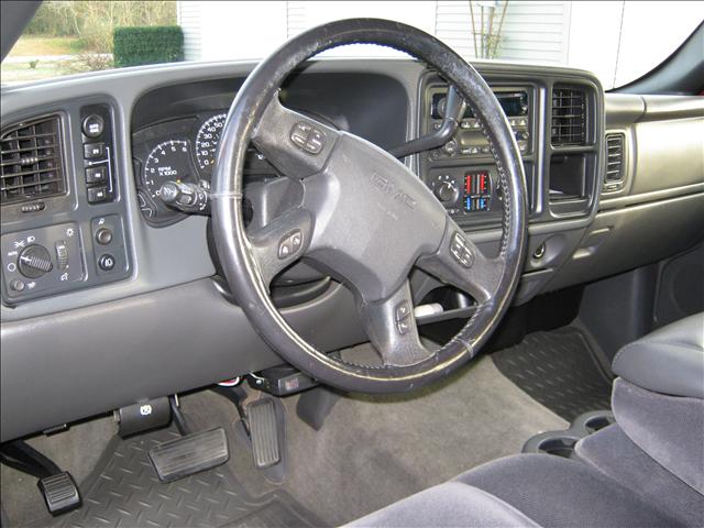 GMC K1500 2005 photo 1