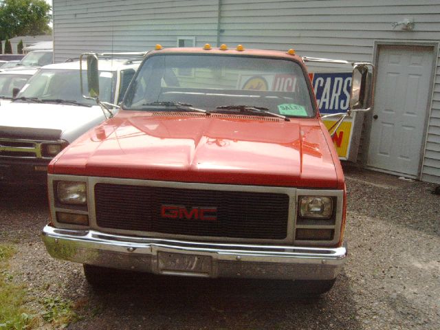 GMC R3500 1989 photo 1