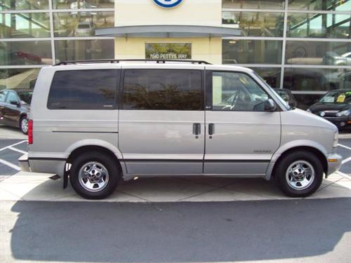 GMC Safari 1997 photo 1