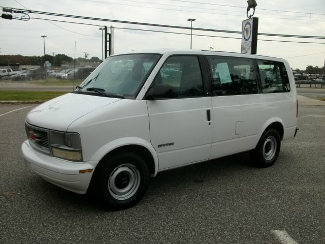 GMC Safari 2000 photo 4